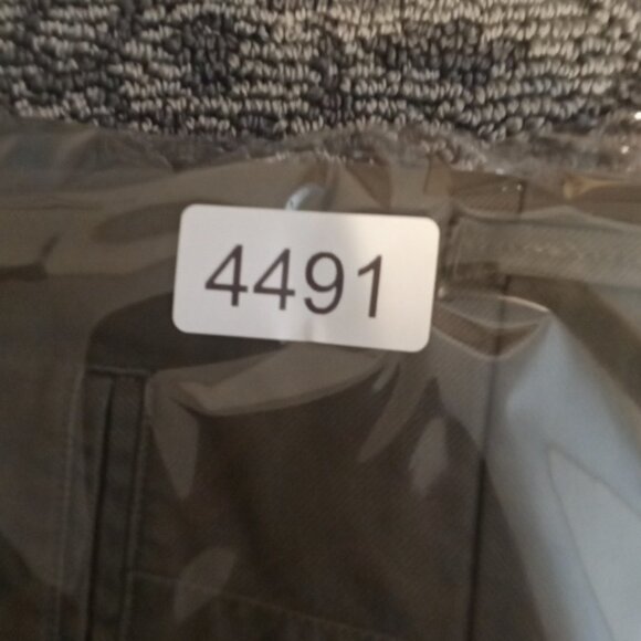 Perk Feel Good Chino Olive Green Office Travel Casual  Preppy Pants Size 40 - Picture 9 of 9